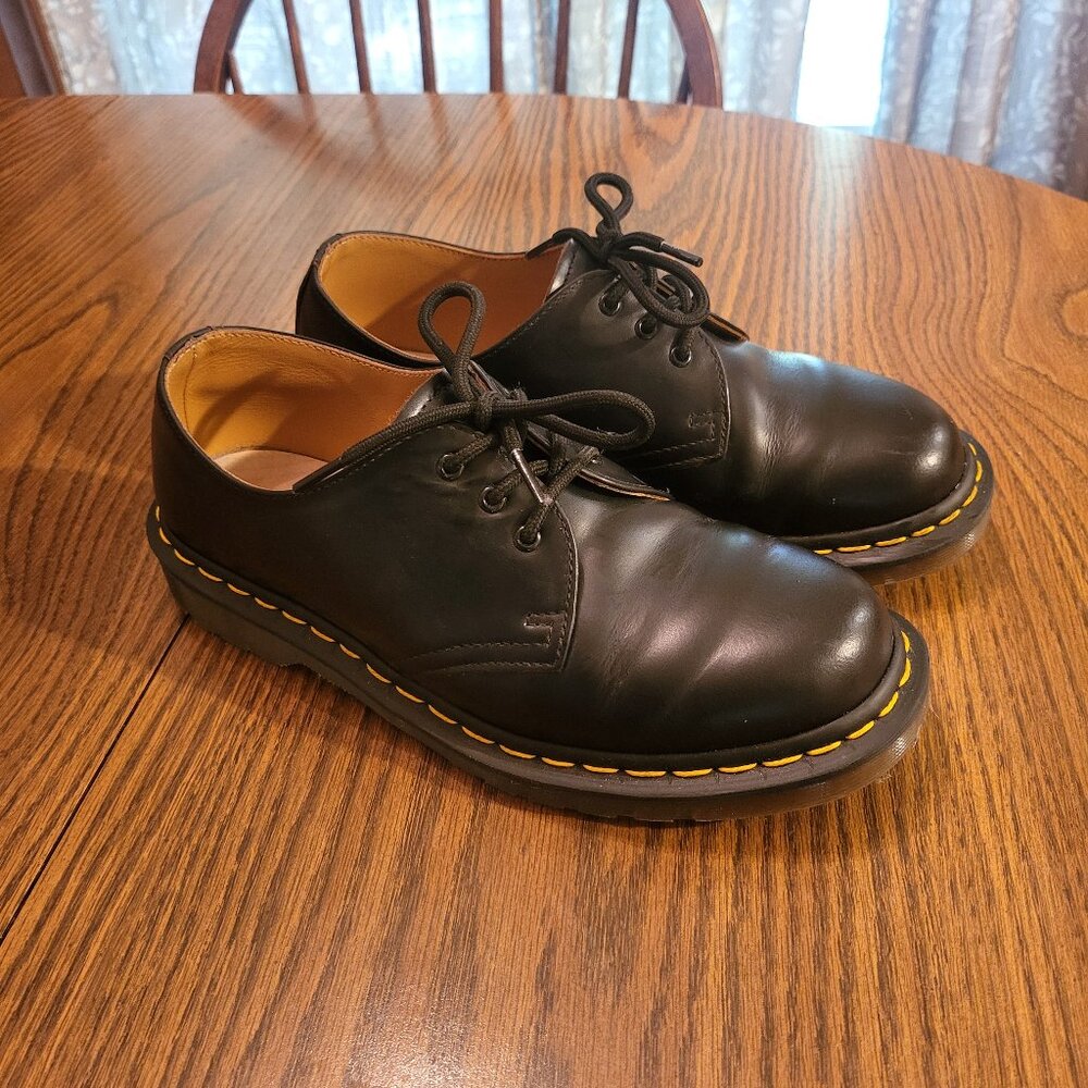 Barely Worn Made In England Doc Martens 1461 UK 7 US 8
